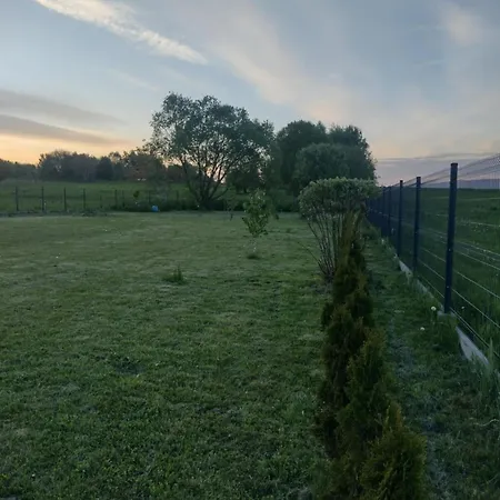 Zacisze Na Polach *